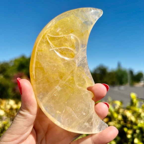 Golden Healer Crescent Moon Carving - Picture 3 of 7